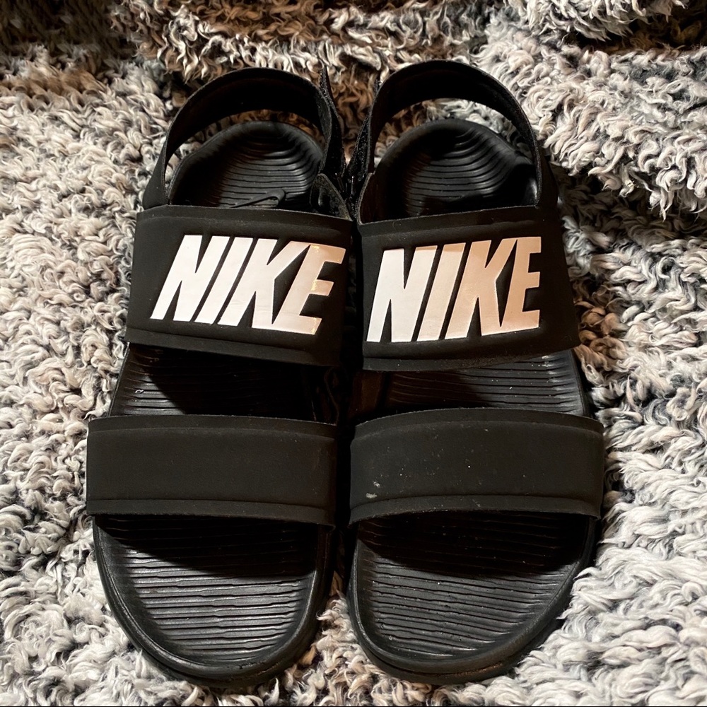 Nike Women's Tanjun Sandal